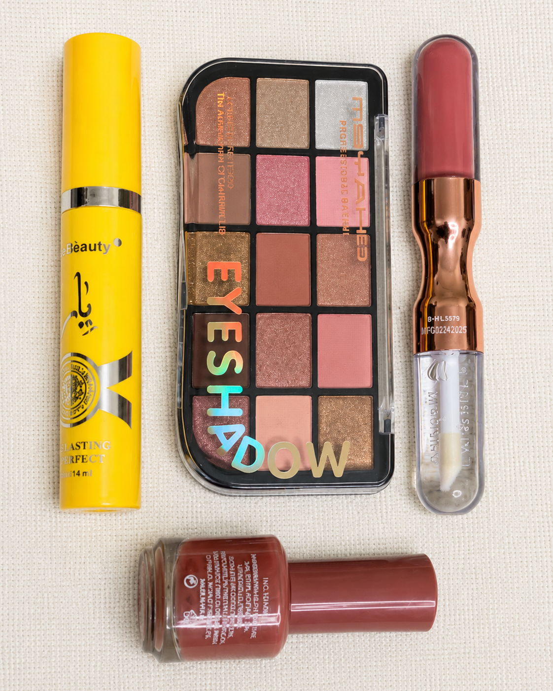 Eyeshadow Mascara Lipgloss & Nail Polish